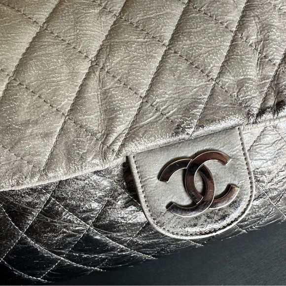 [SOLD] Chanel Vinyl Quilted Jumbo Melrose Degrade Flap Bag - Picture 14 of 16